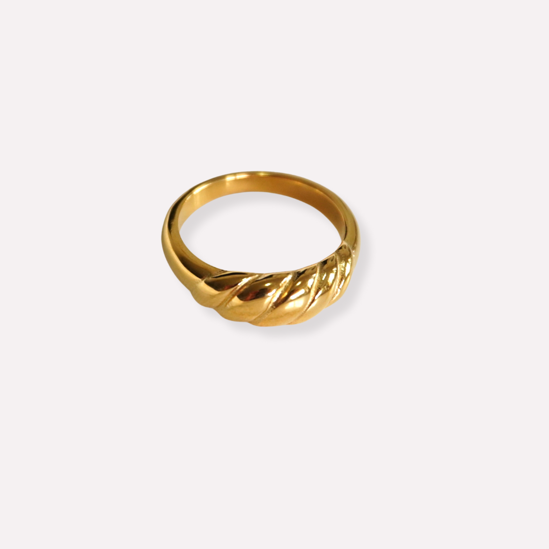 Elena Twist Ring